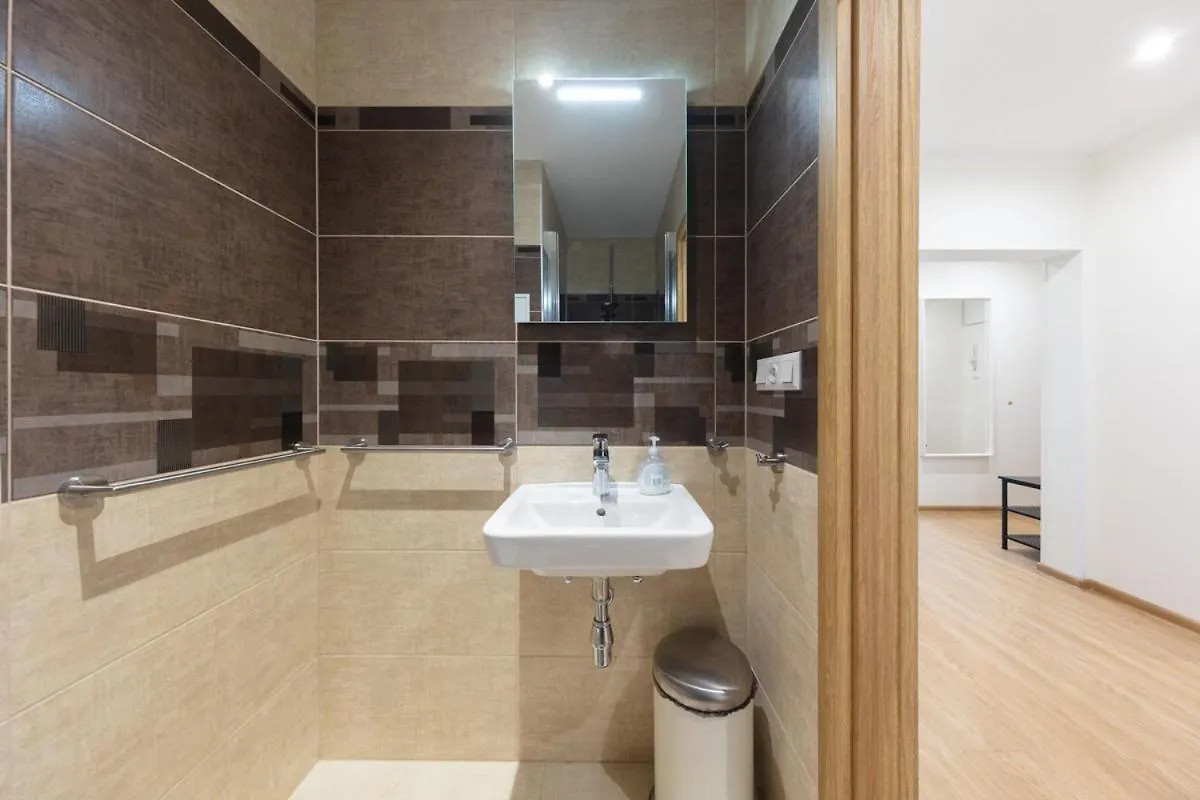 Large Apartment Prosek - Your Second Home! Prague