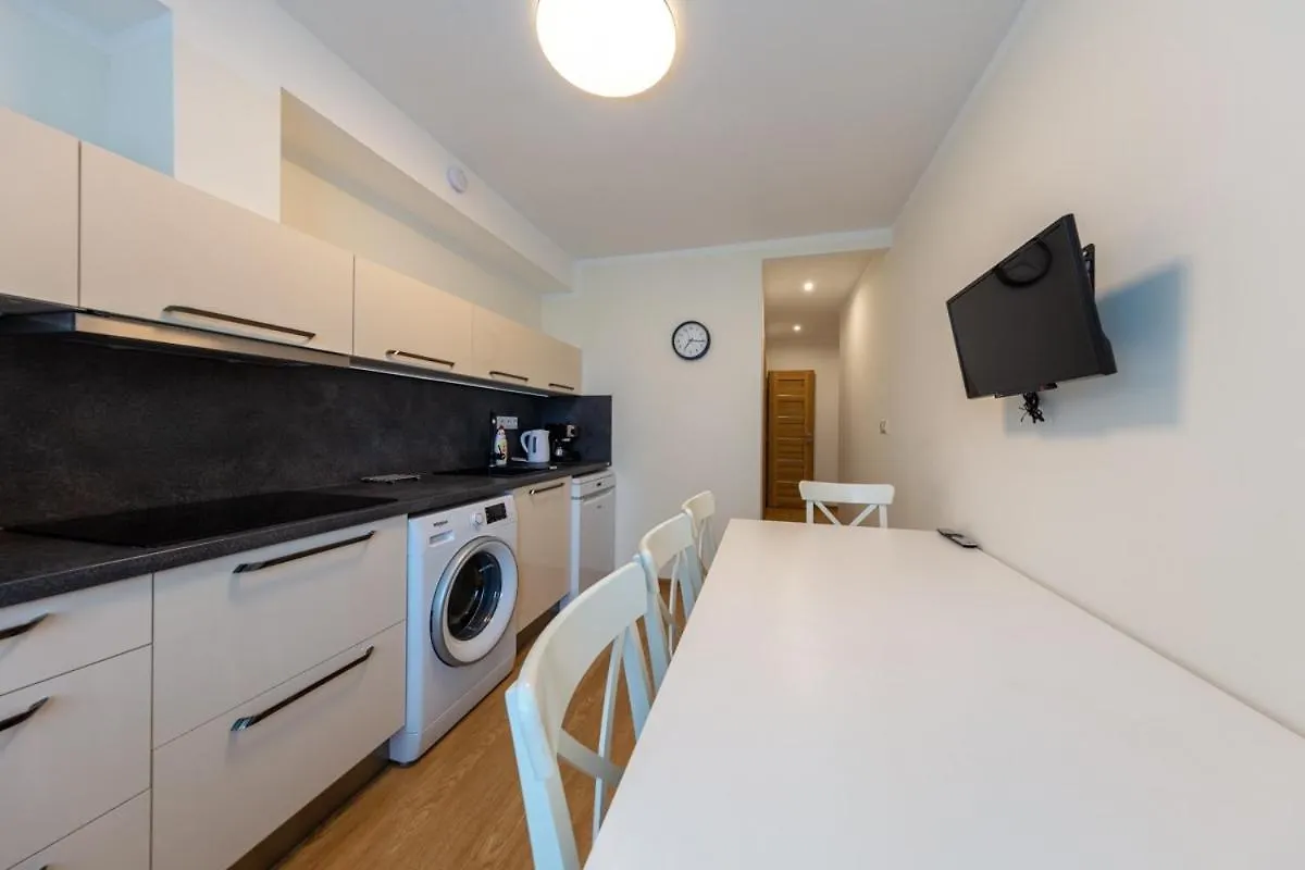 Large Apartment Prosek - Your Second Home! Prague