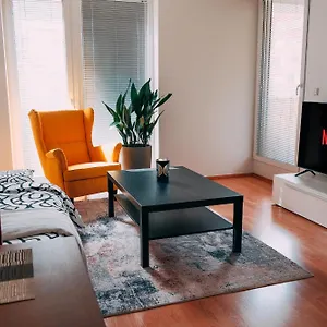 Apartmán U Metra, 4 Hoste, Parking Free, Blizko O2 Arena, Praha